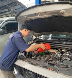 Thay nhớt động cơ 