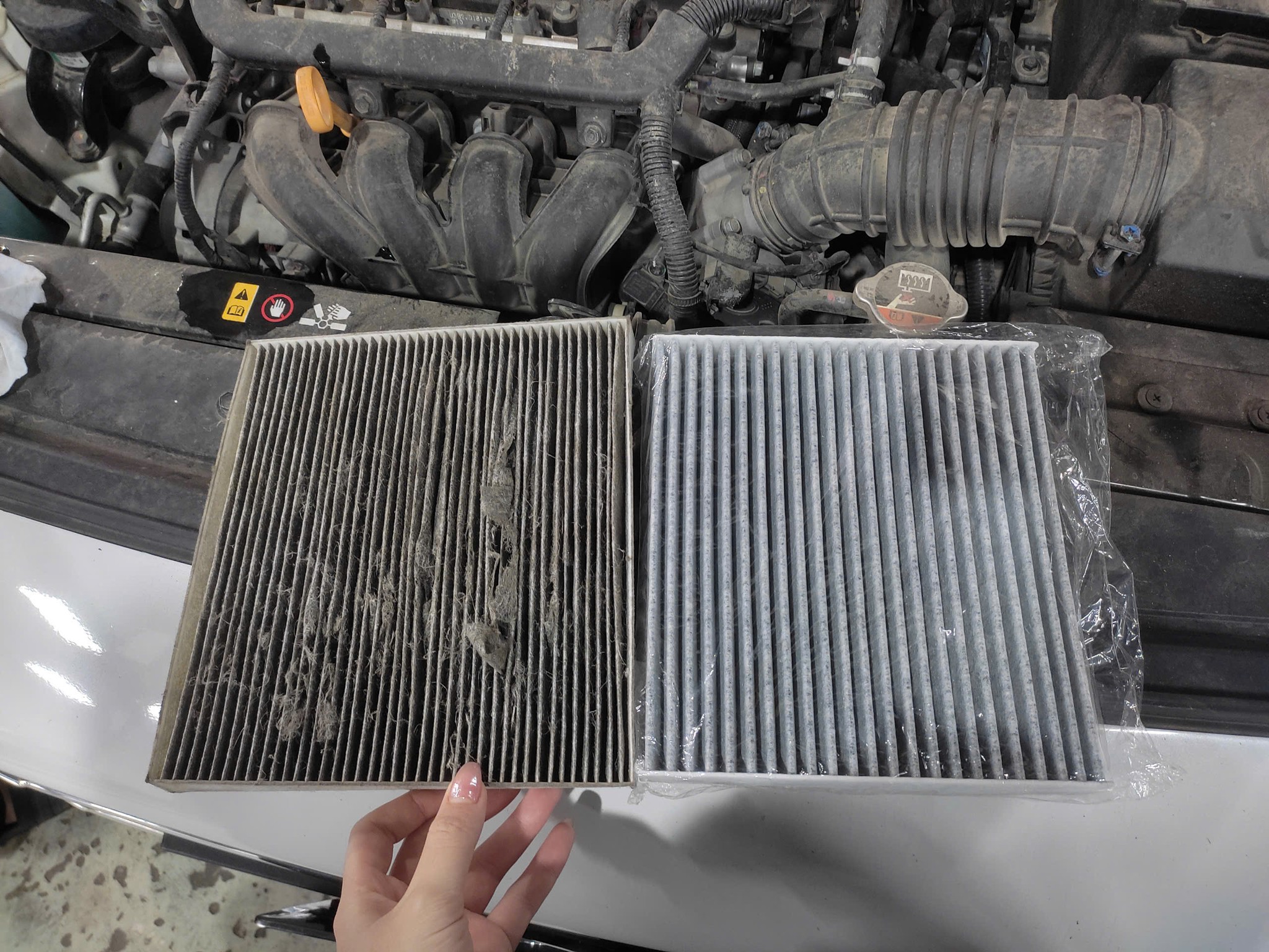 Thay lọc gió AC