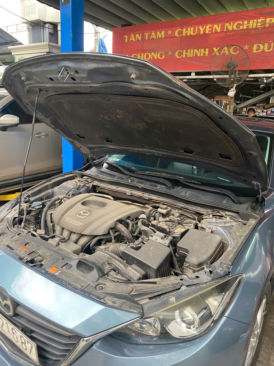 Tại sao nên chọn dịch vụ tại Garage Ô tô 247 Hóc Môn?