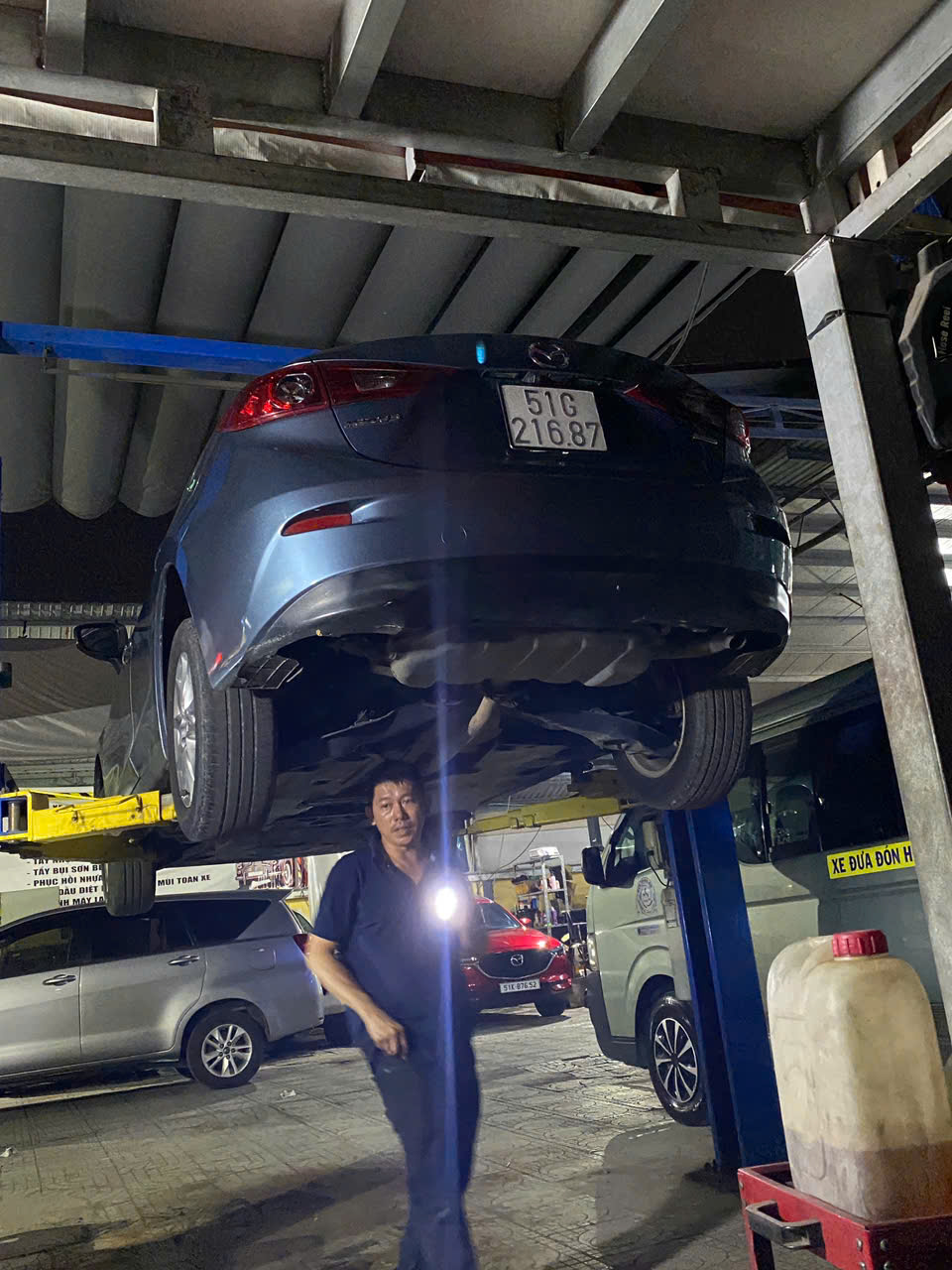 Kinh nghiệm bảo dưỡng phòng ngừa hư hỏng gầm xe Mazda